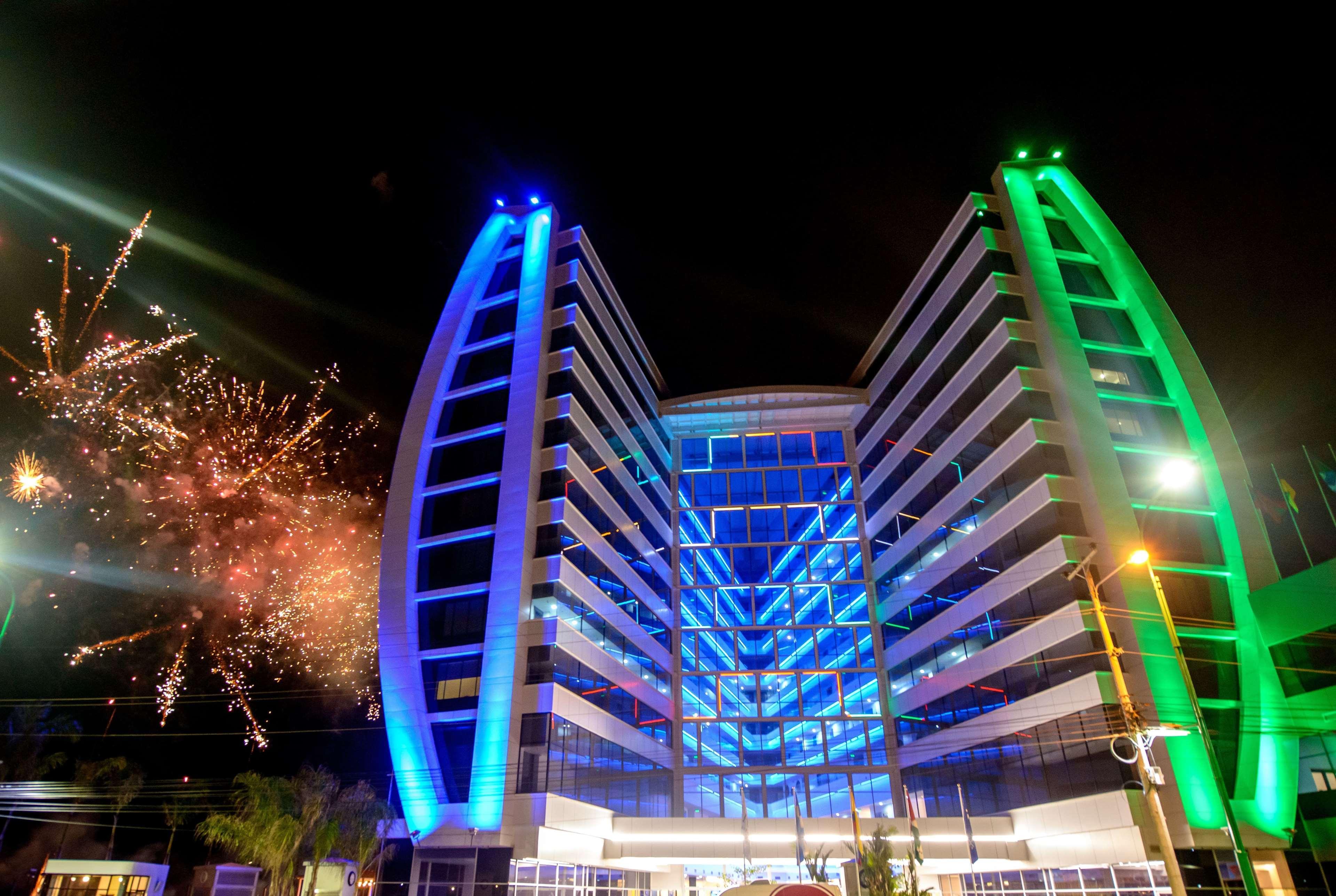Wyndham Manta Sail Plaza Hotel And Convention Center Exteriér fotografie